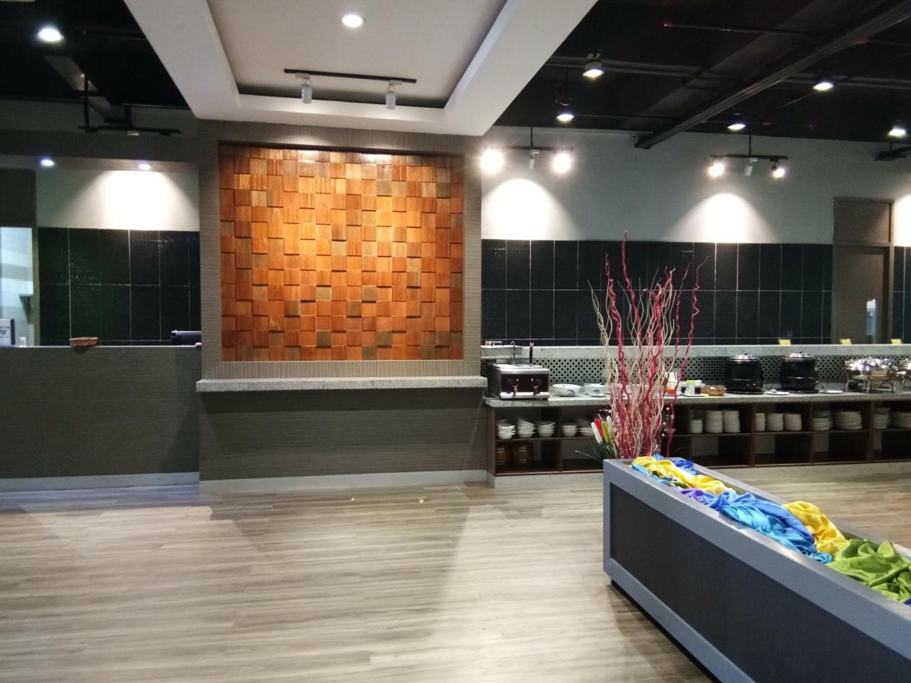 Purnama Hotel Limbang Ngoại thất bức ảnh